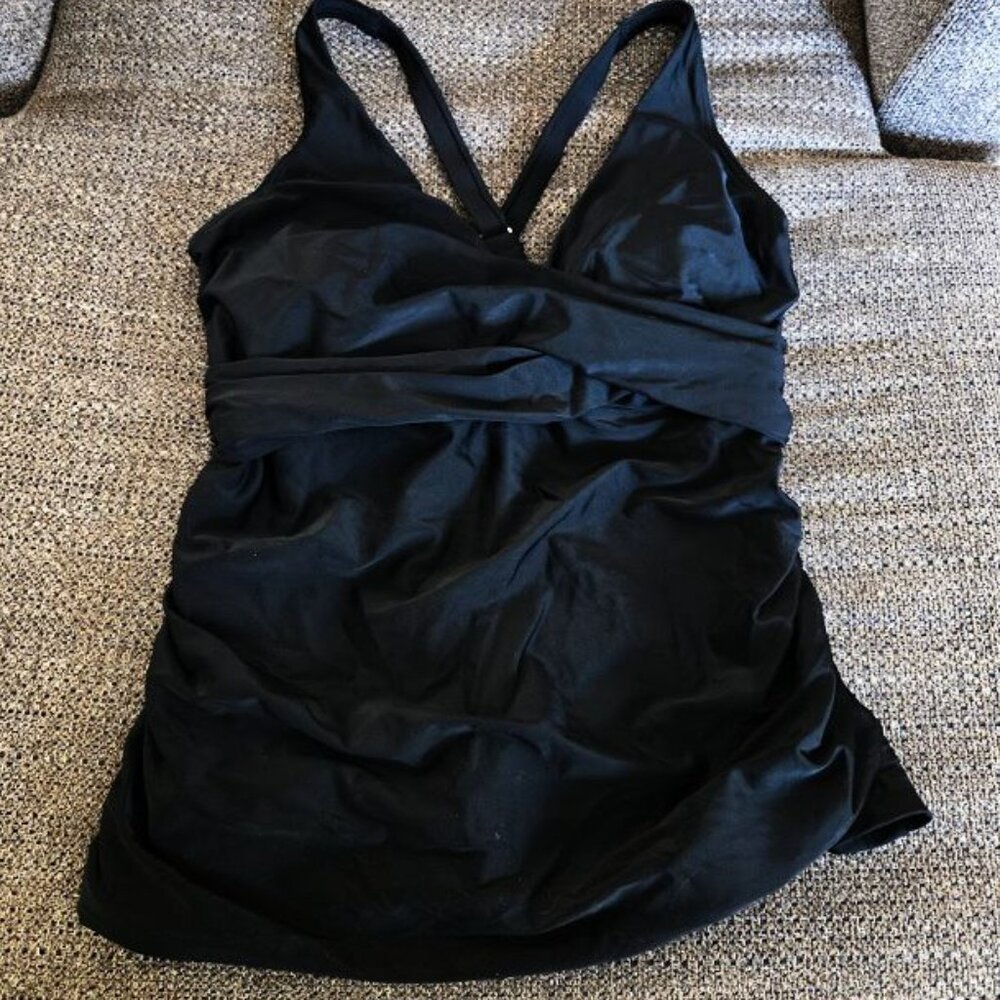 NWT FirPearl sz 18 black tankini swim top